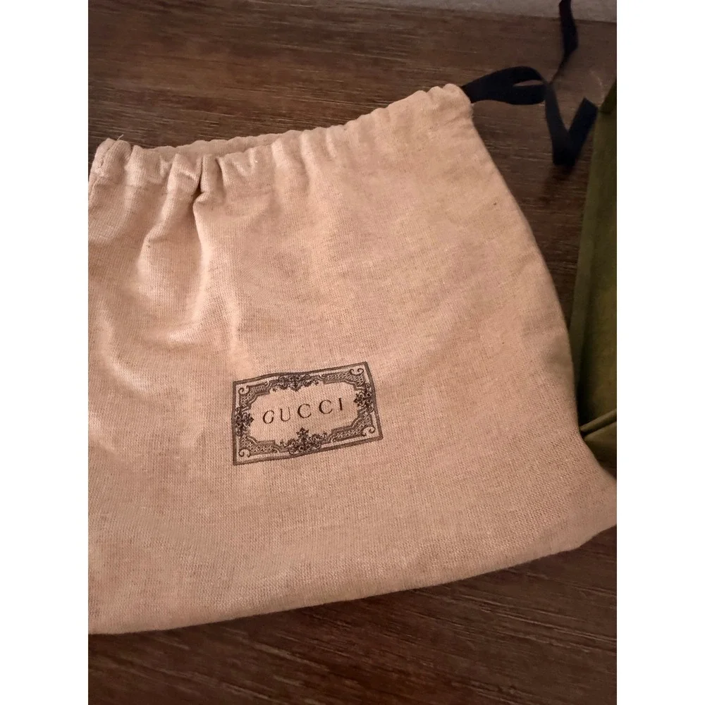 Gucci womens gg
